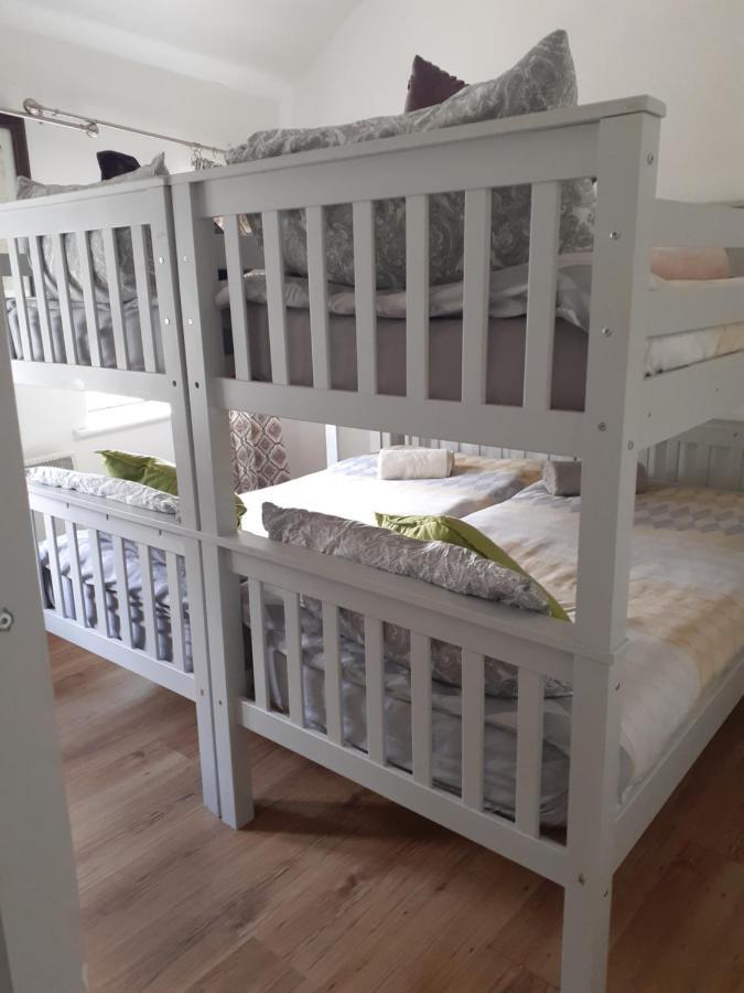 Sally 2 Apartment กัลเวย์ ภายนอก รูปภาพ